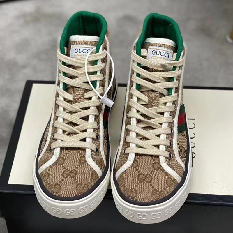 Z2YB47 Popular shoes