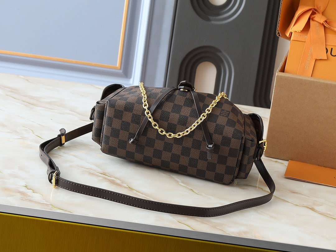 B1R15E18 Popular  leather bag
