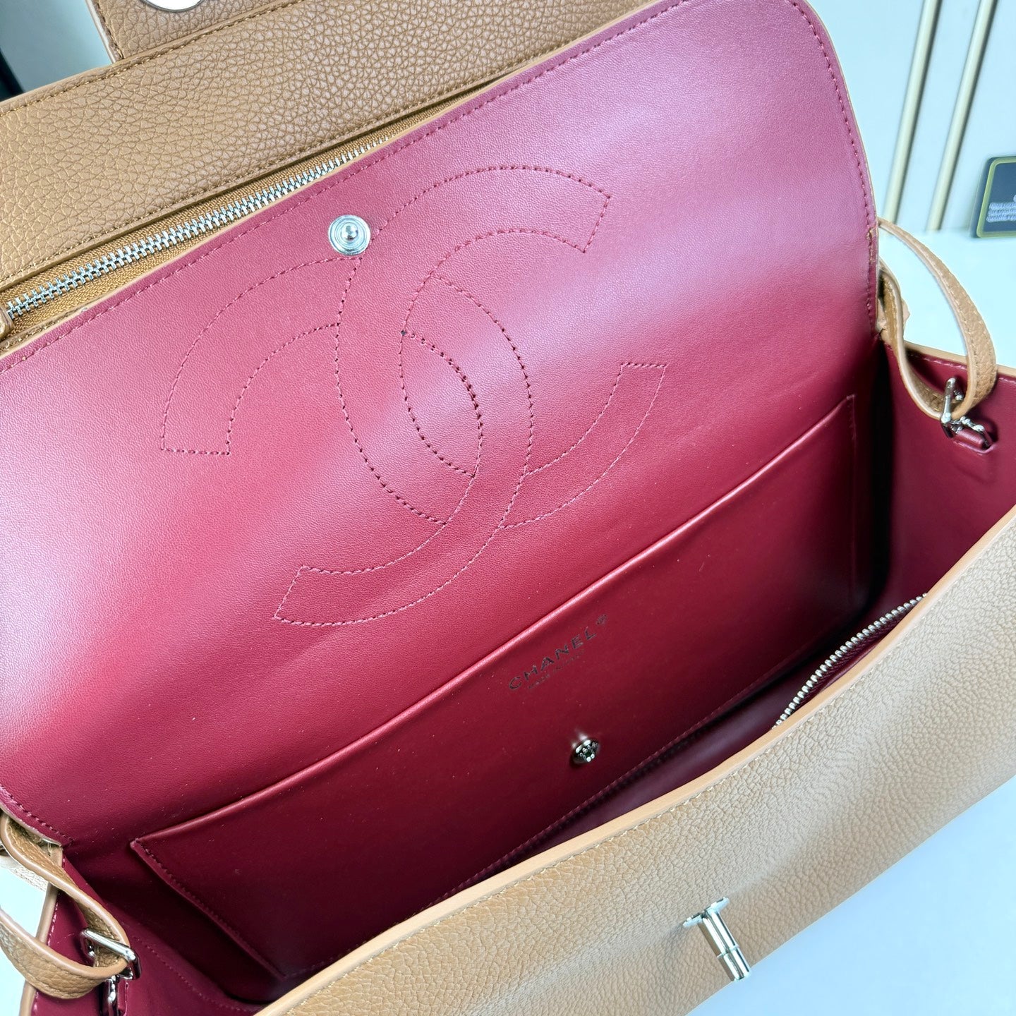 B1R76C35 Popular leather bag