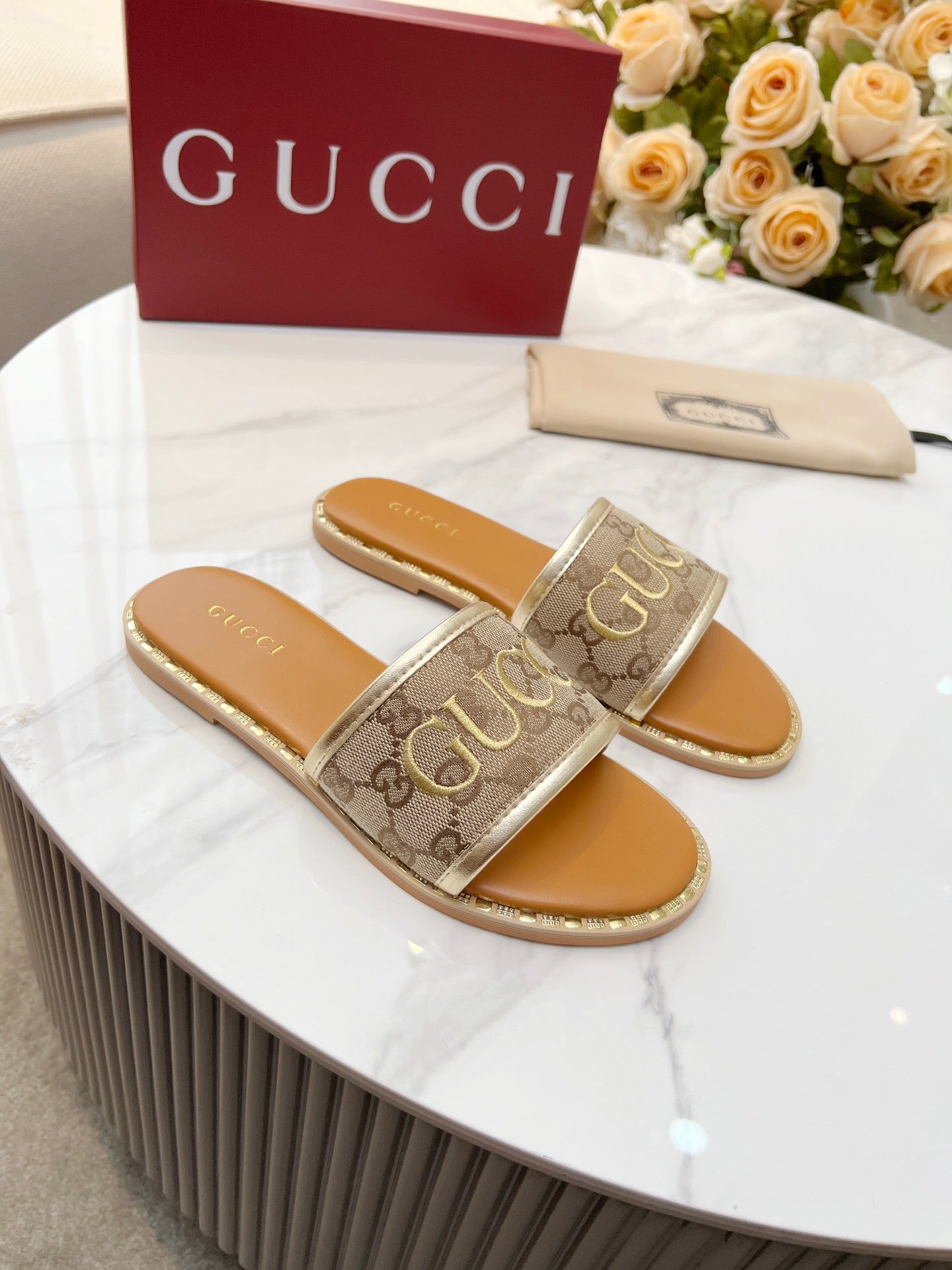 Z2Q55B29 Popular high-quality  Shoes