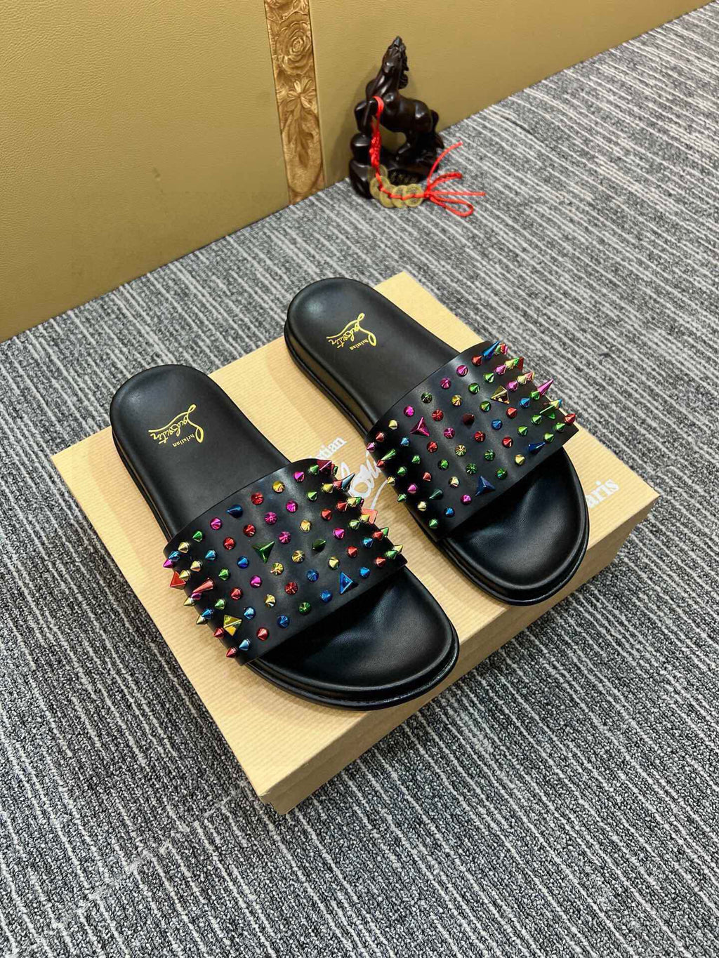 Z5ZA126 Popular slippers