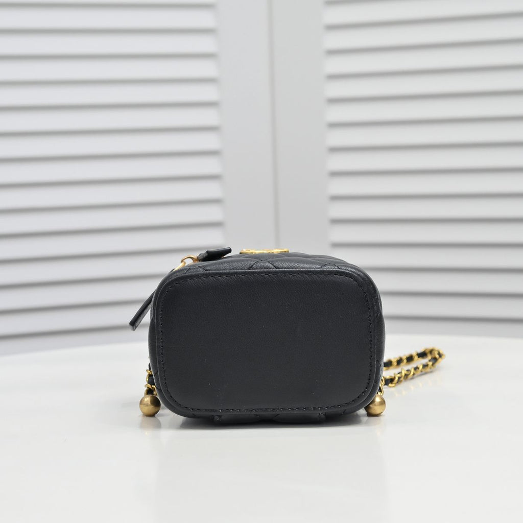 B1X43C45 Popular  leather bag 