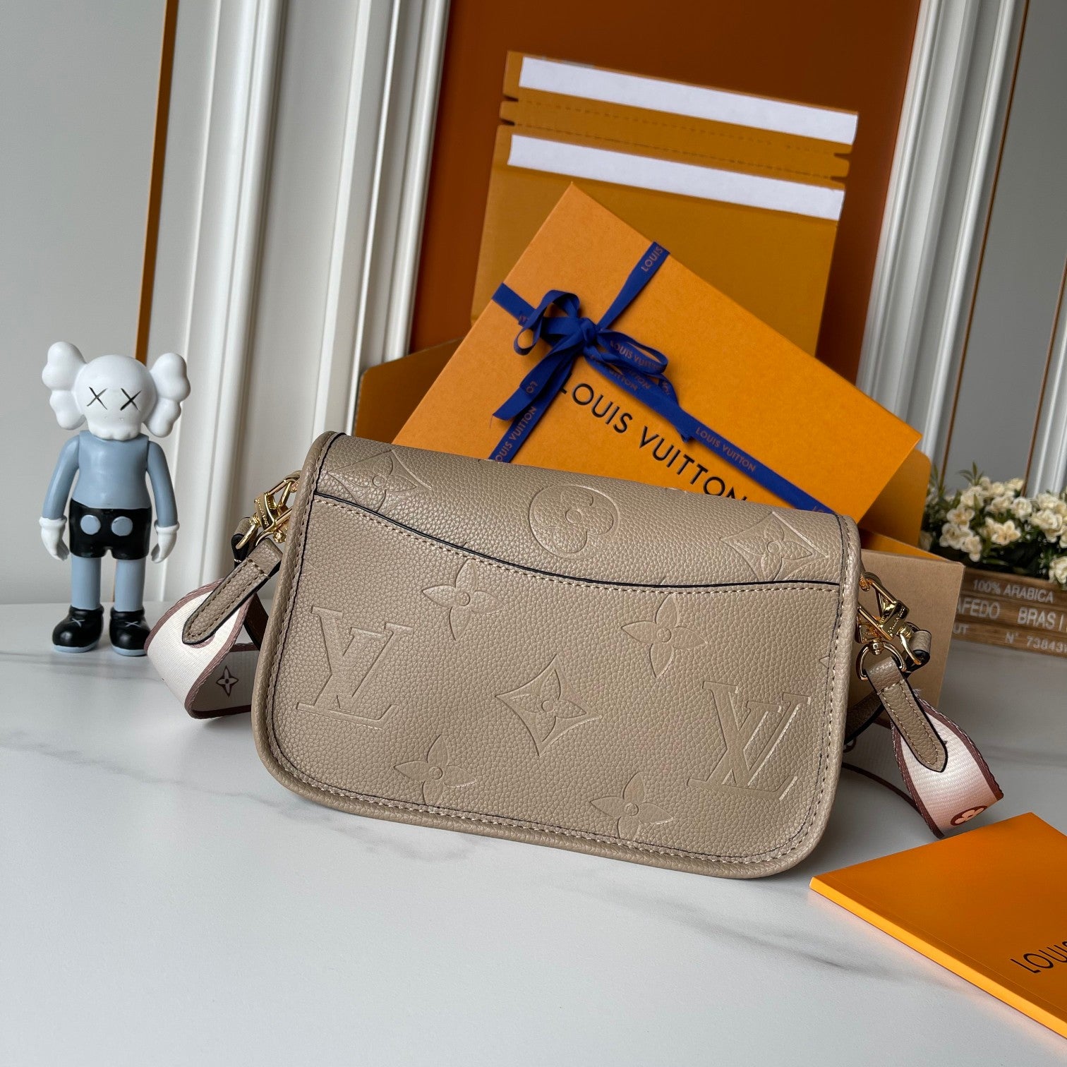 B1P36E38 Popular leather bag