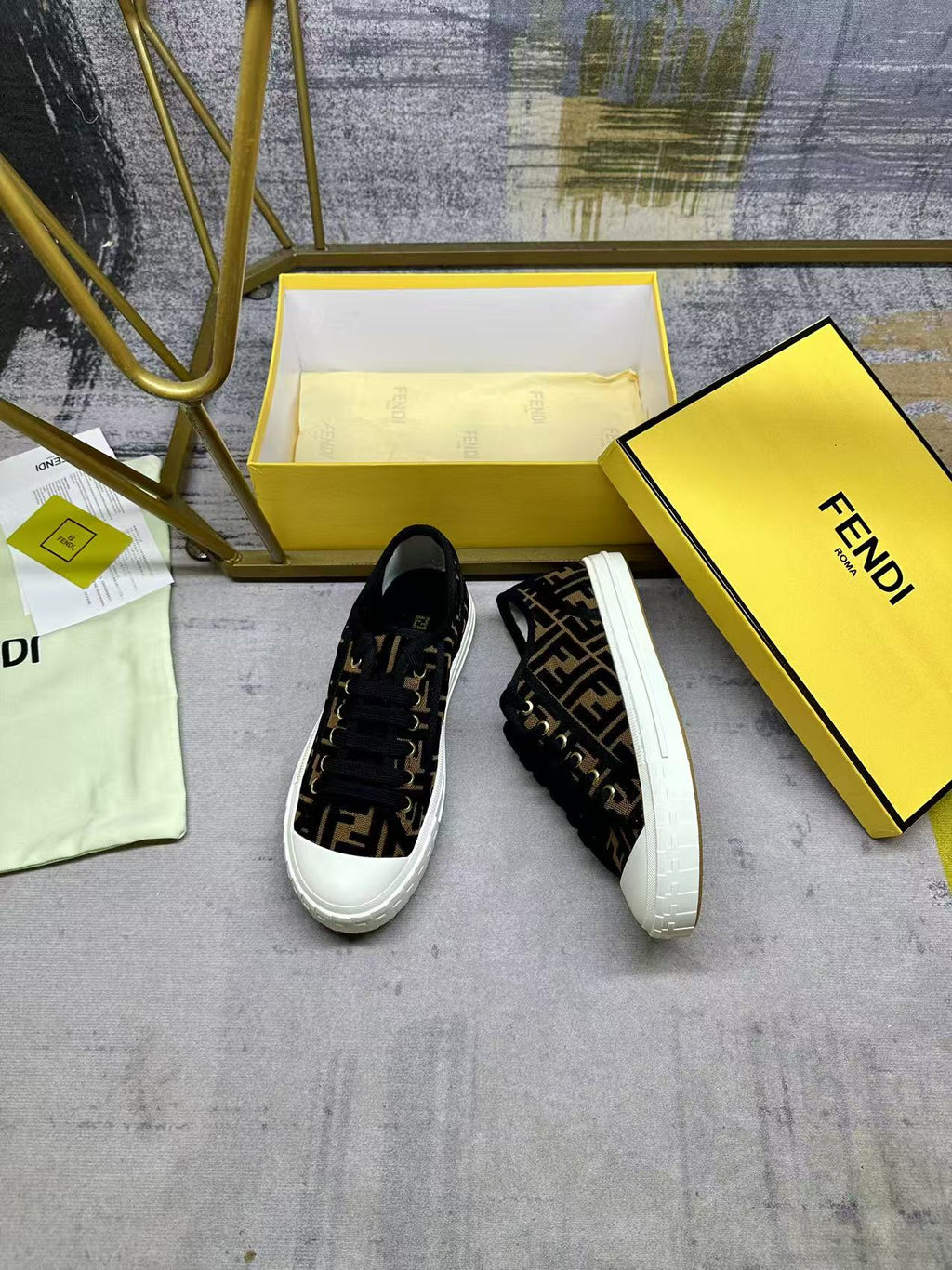 Z2Q105F186 Popular high-quality  shoes