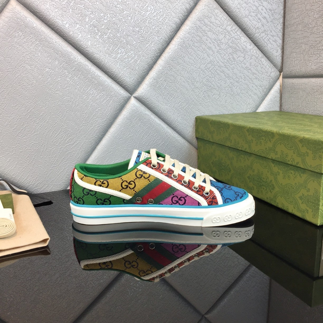 Z2Q105B211 Popular high-quality Shoes