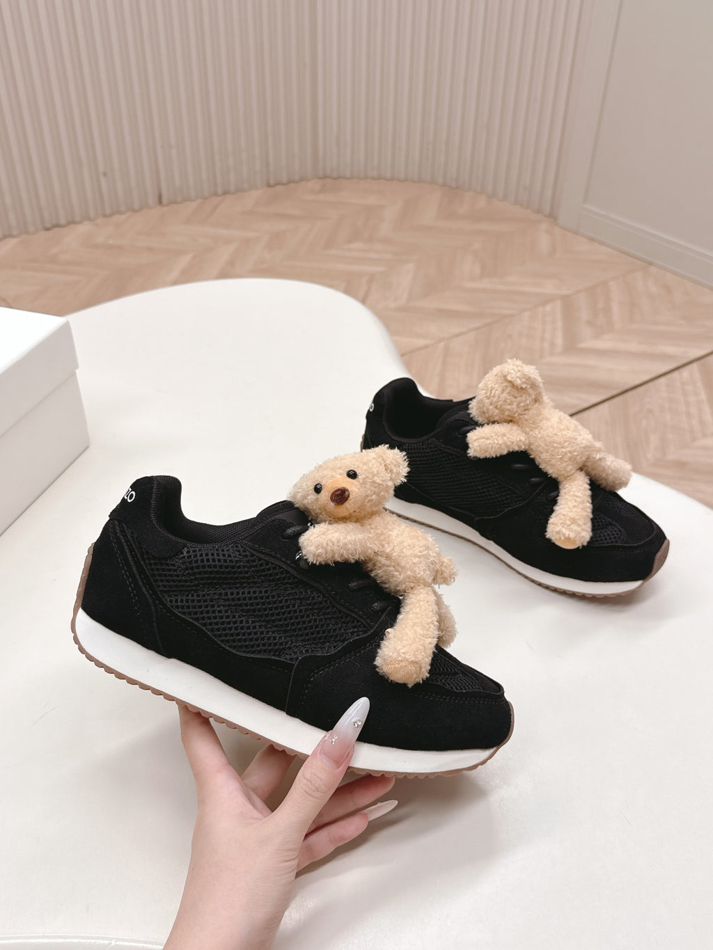 Z2Q95A140  Popular high-quality Shoes