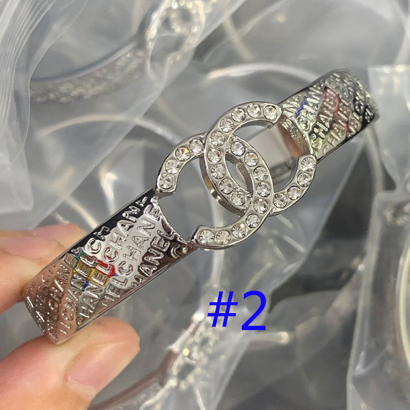 X1X54C61K  Popular Bracelets