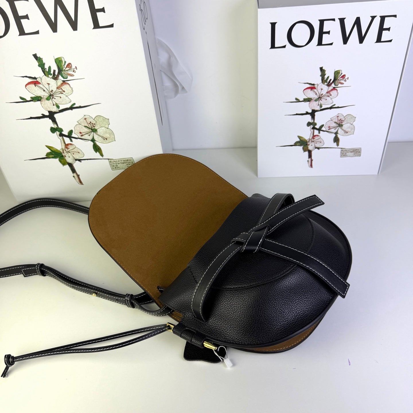 B1R76A27 Popular  leather bag