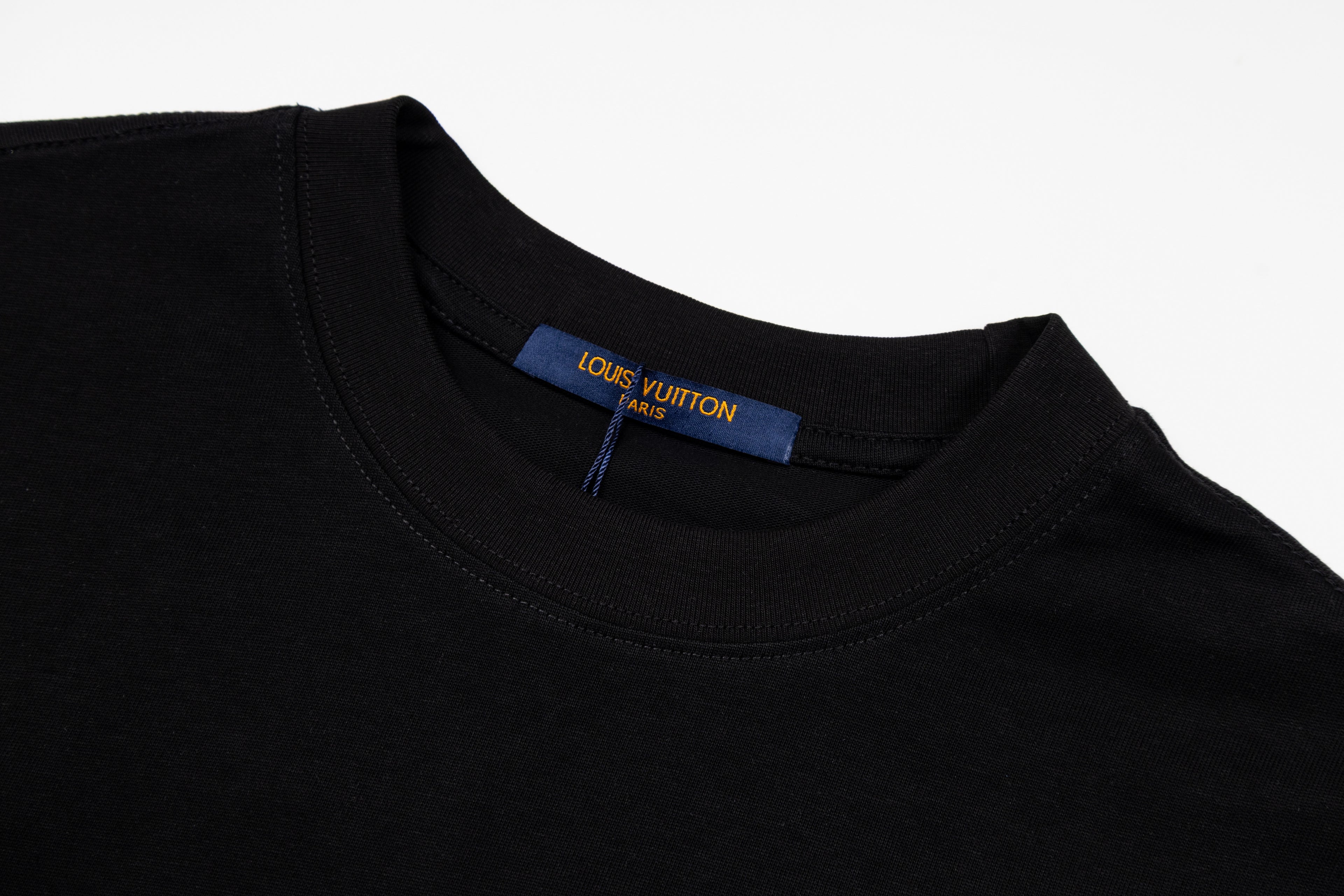 U1R76E36 Popular T-shirts