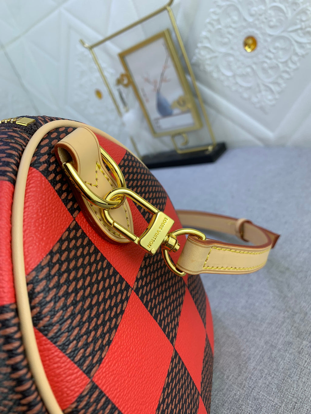 B12X44E269 Popular  leather bag 