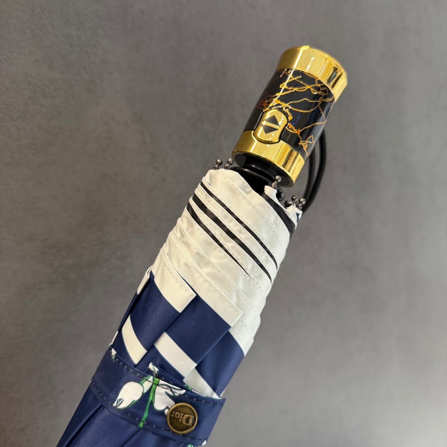 J1N46D2 Popular UV resistant umbrella
