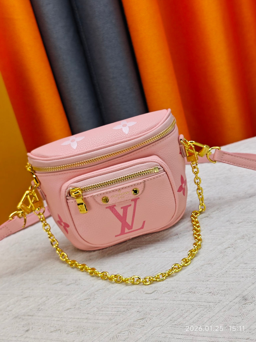 B1P46E76 Popular leather bag