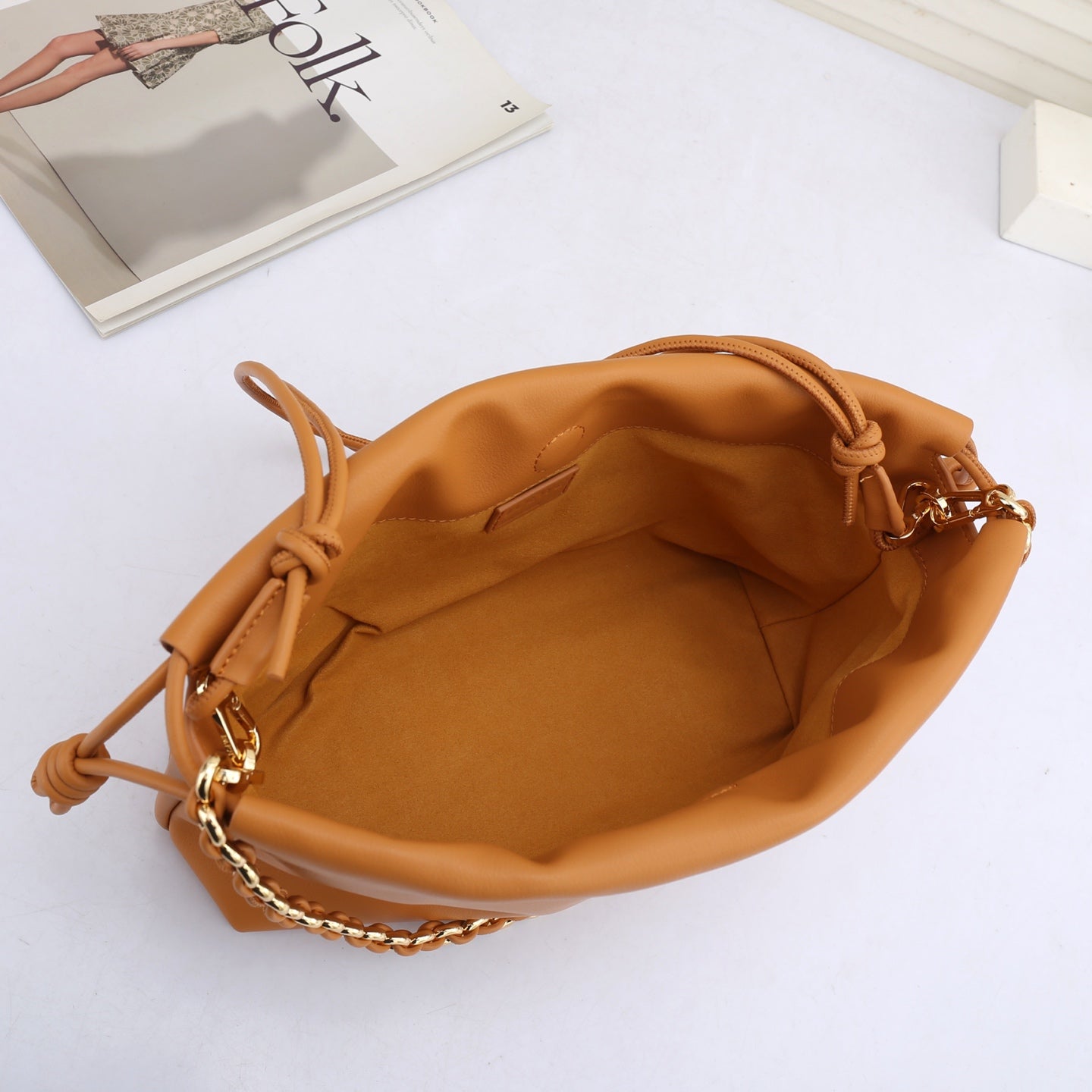 B1R66A8 Popular leather bag