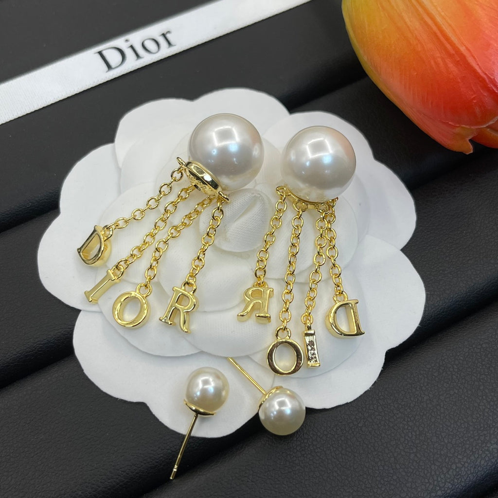 X1Z94D675E Popular Earrings