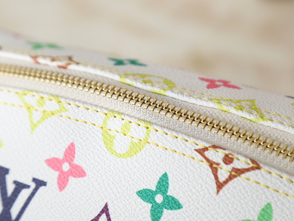 B1P46E112 Popular leather bag