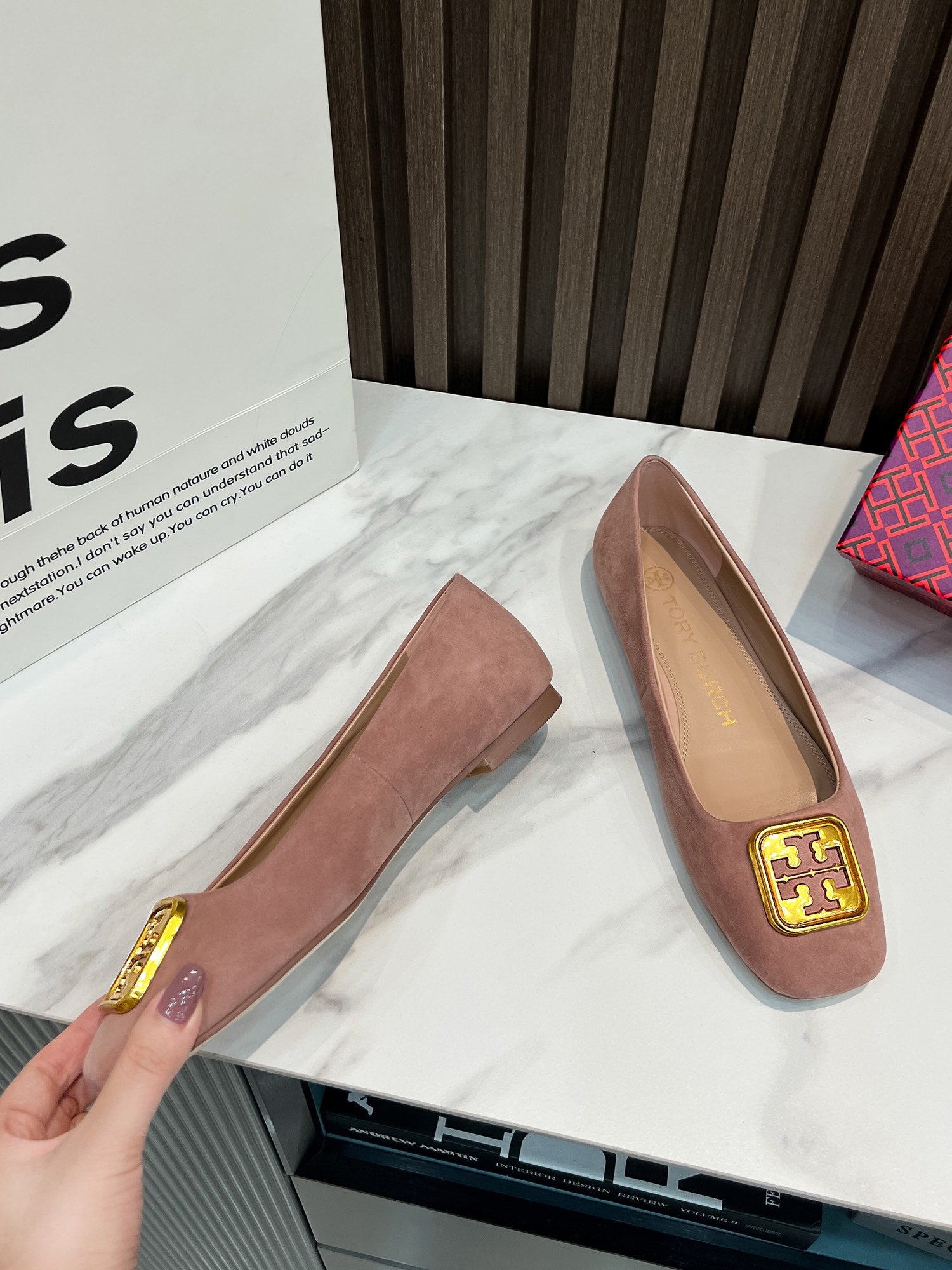 Z2Q95A15  Popular high-quality leather shoes