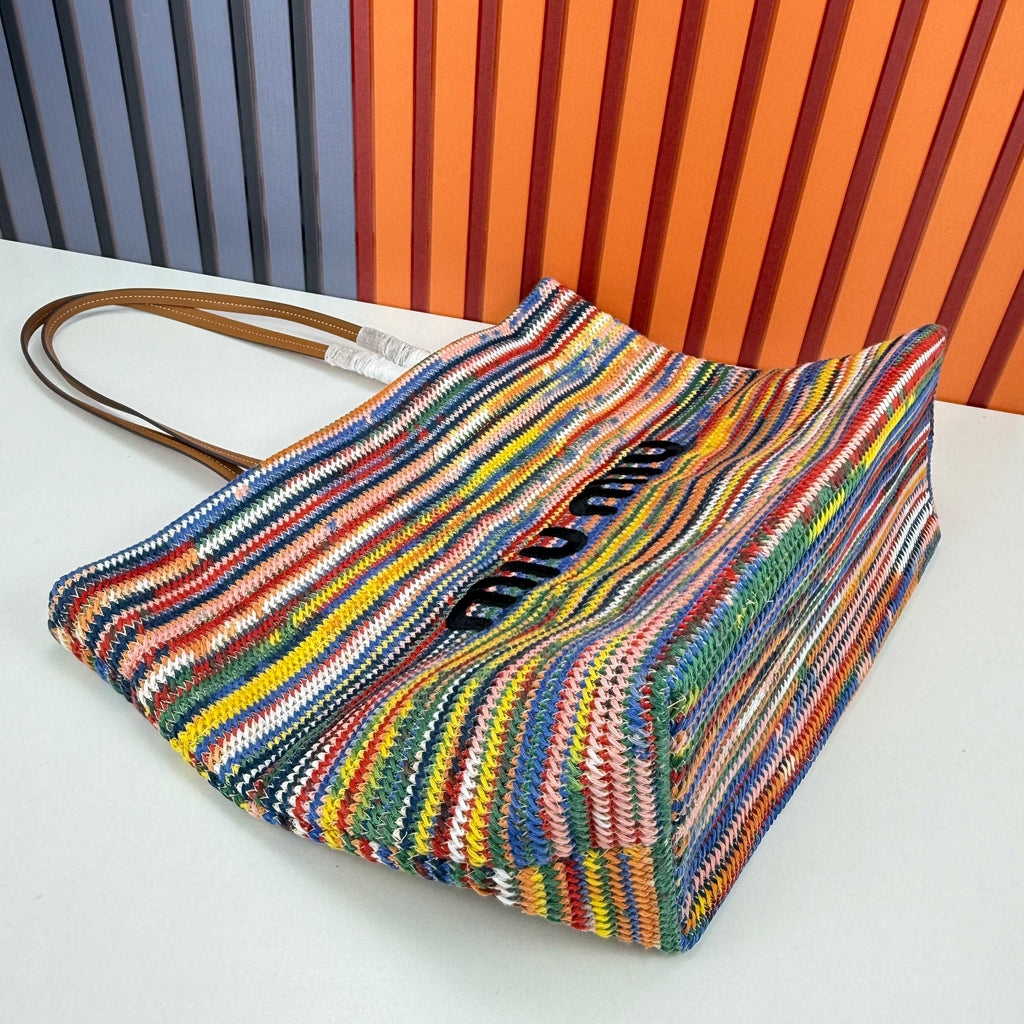 B1P46A165 Popular woven bags