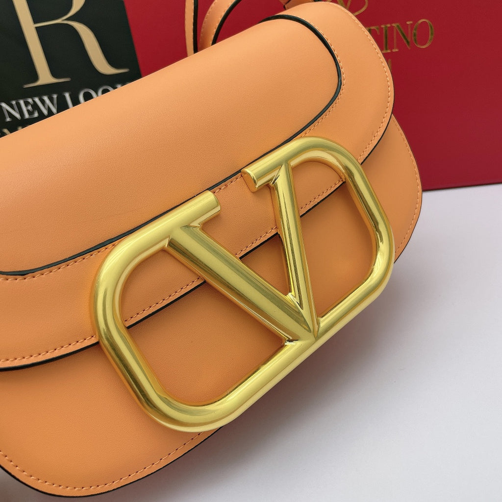 B5X111VL45 Popular  leather bag 