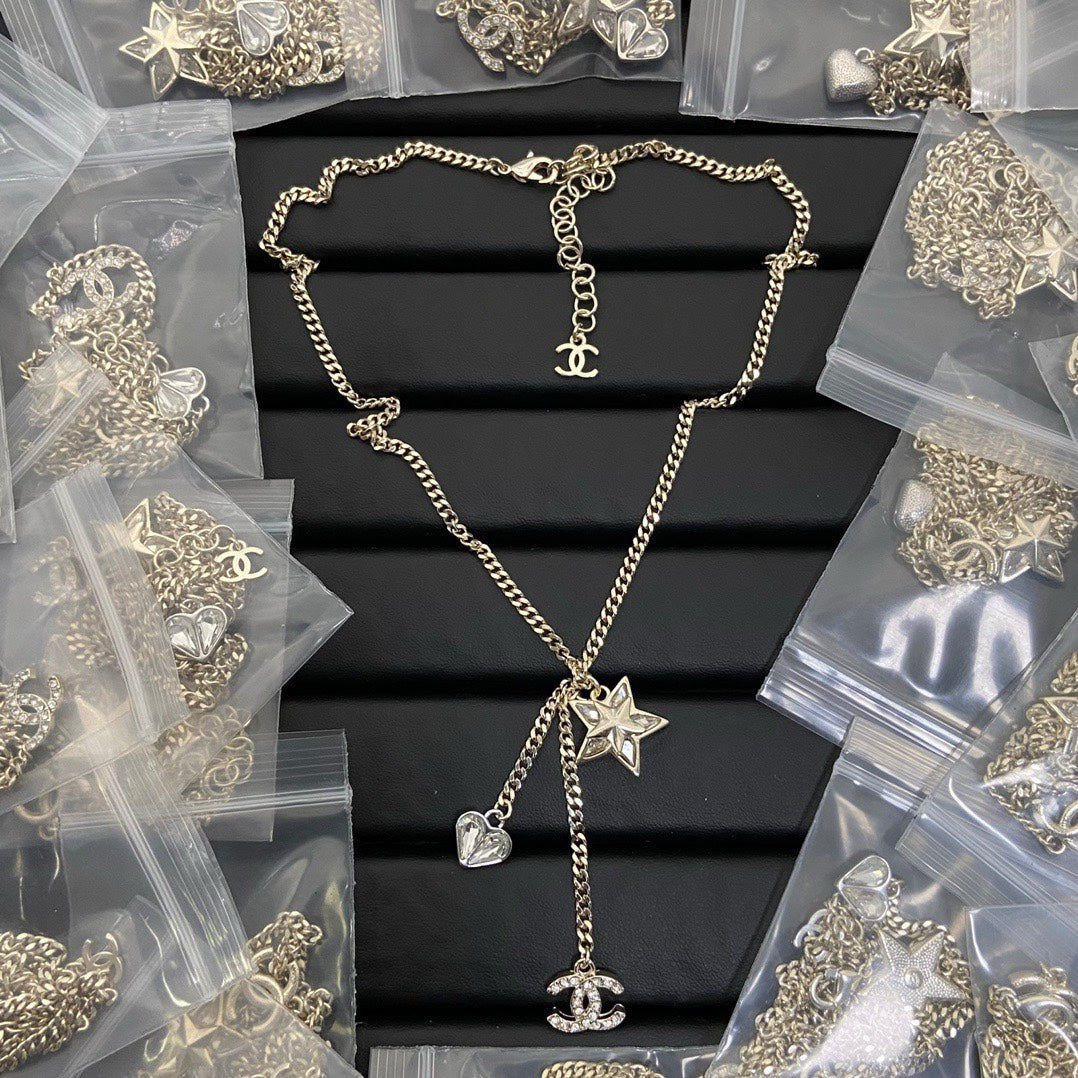X1R75C11X Popular   Necklaces .