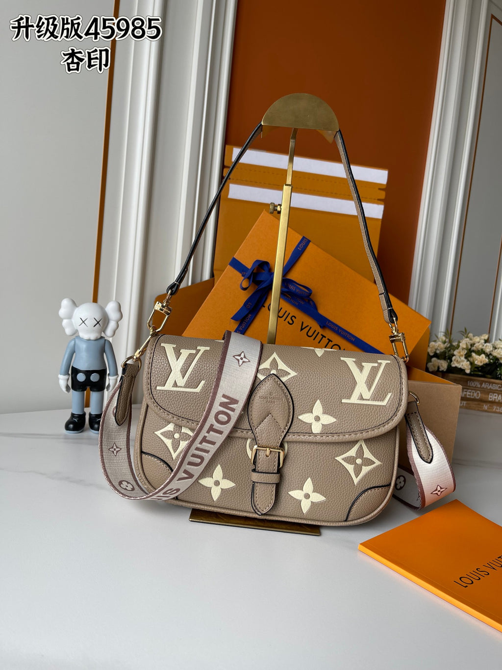 B1P36E38 Popular leather bag