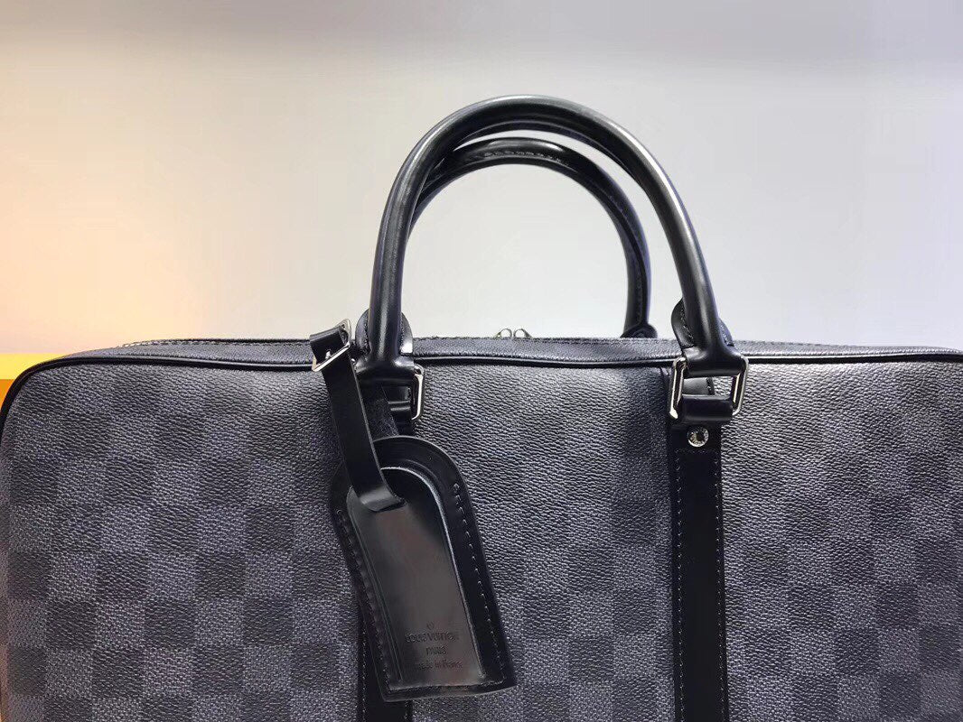 B1N67E14 Popular leather bag