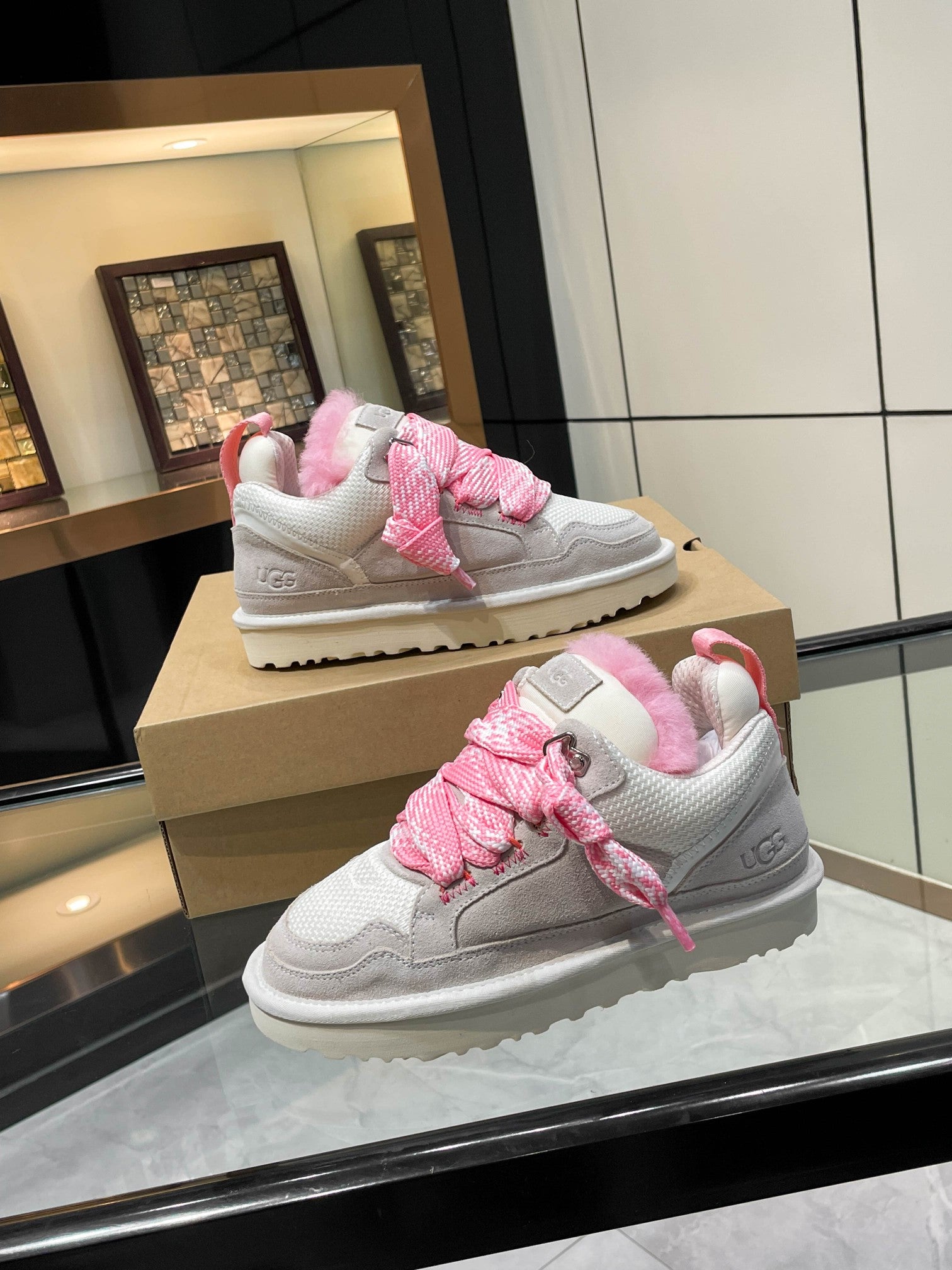 Z2Q105U262 Popular high-quality Shoes