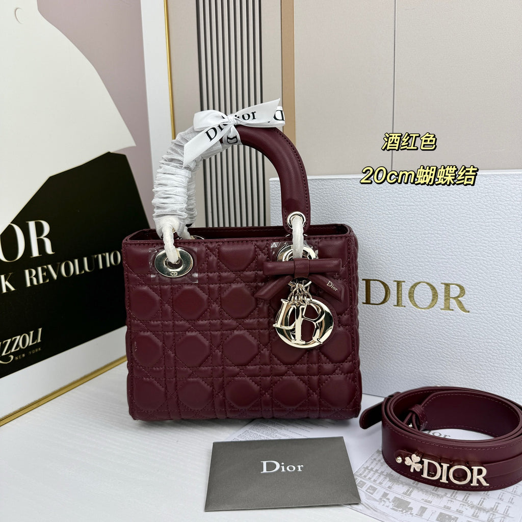 B1N36D23 Popular leather Purse bag