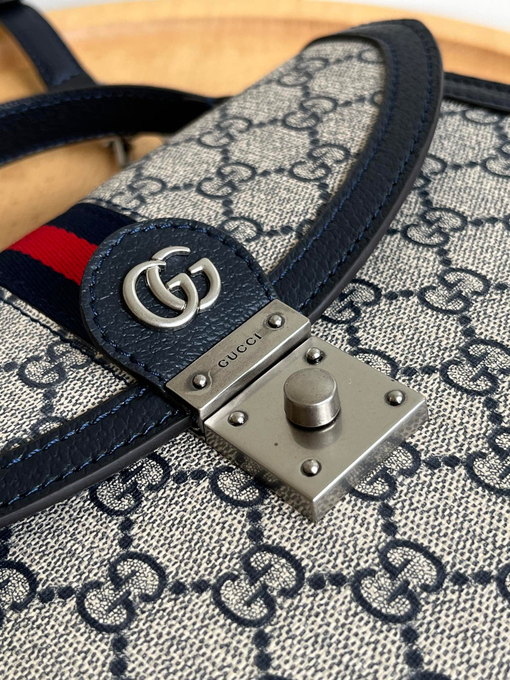 B12X64B467 Popular   leather bag