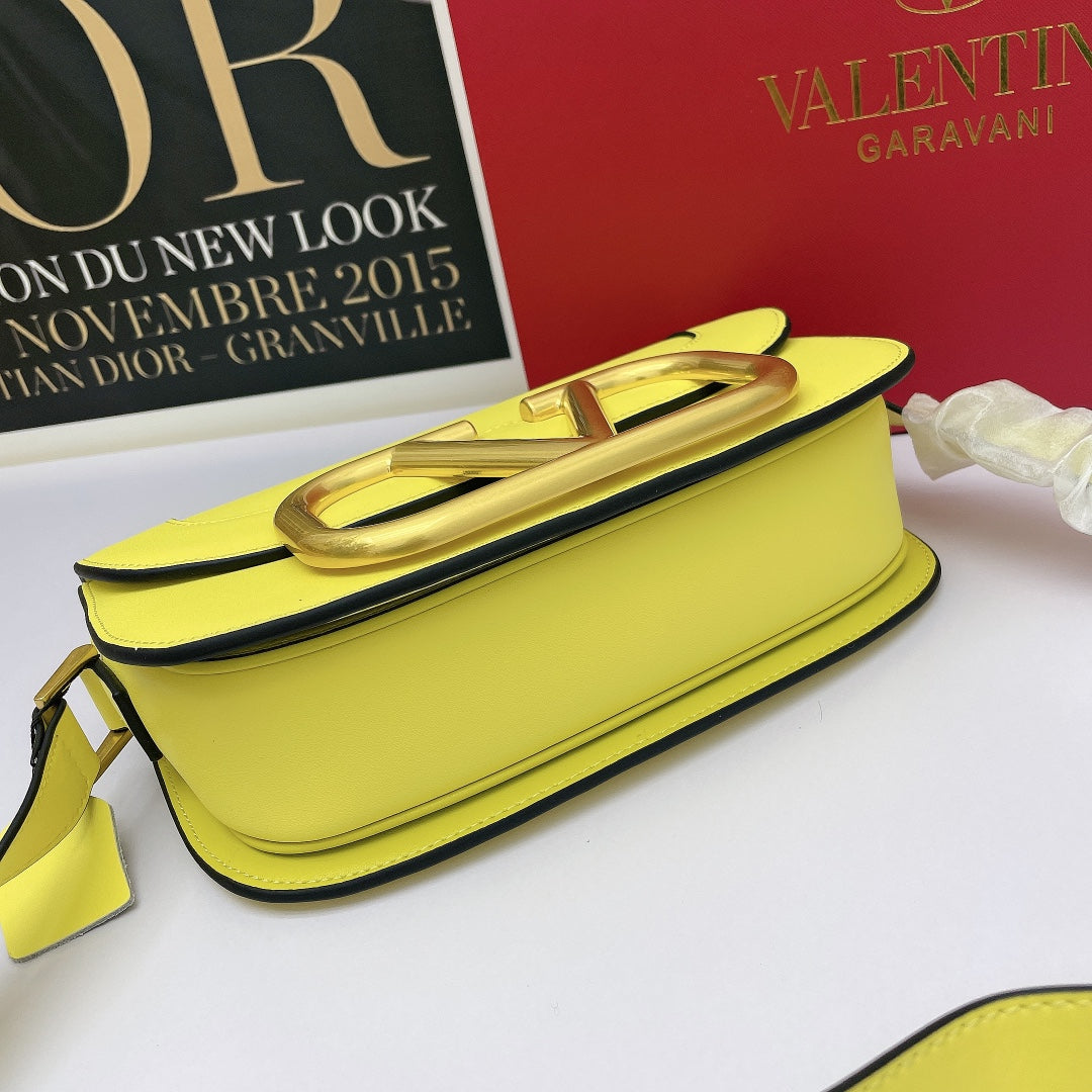 B5X111VL45 Popular  leather bag 