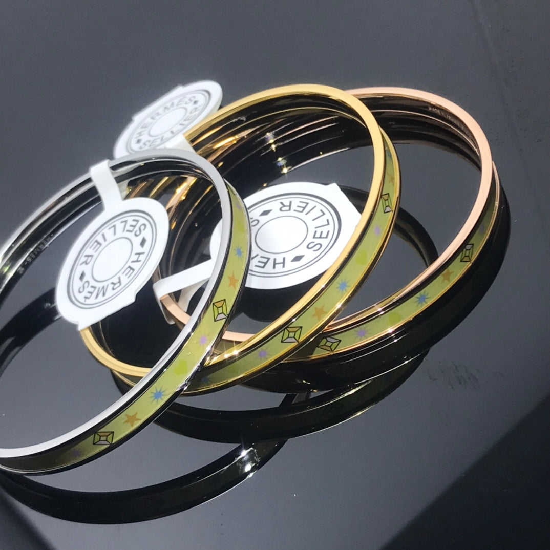 X1Q85H85K  Popular Bracelets