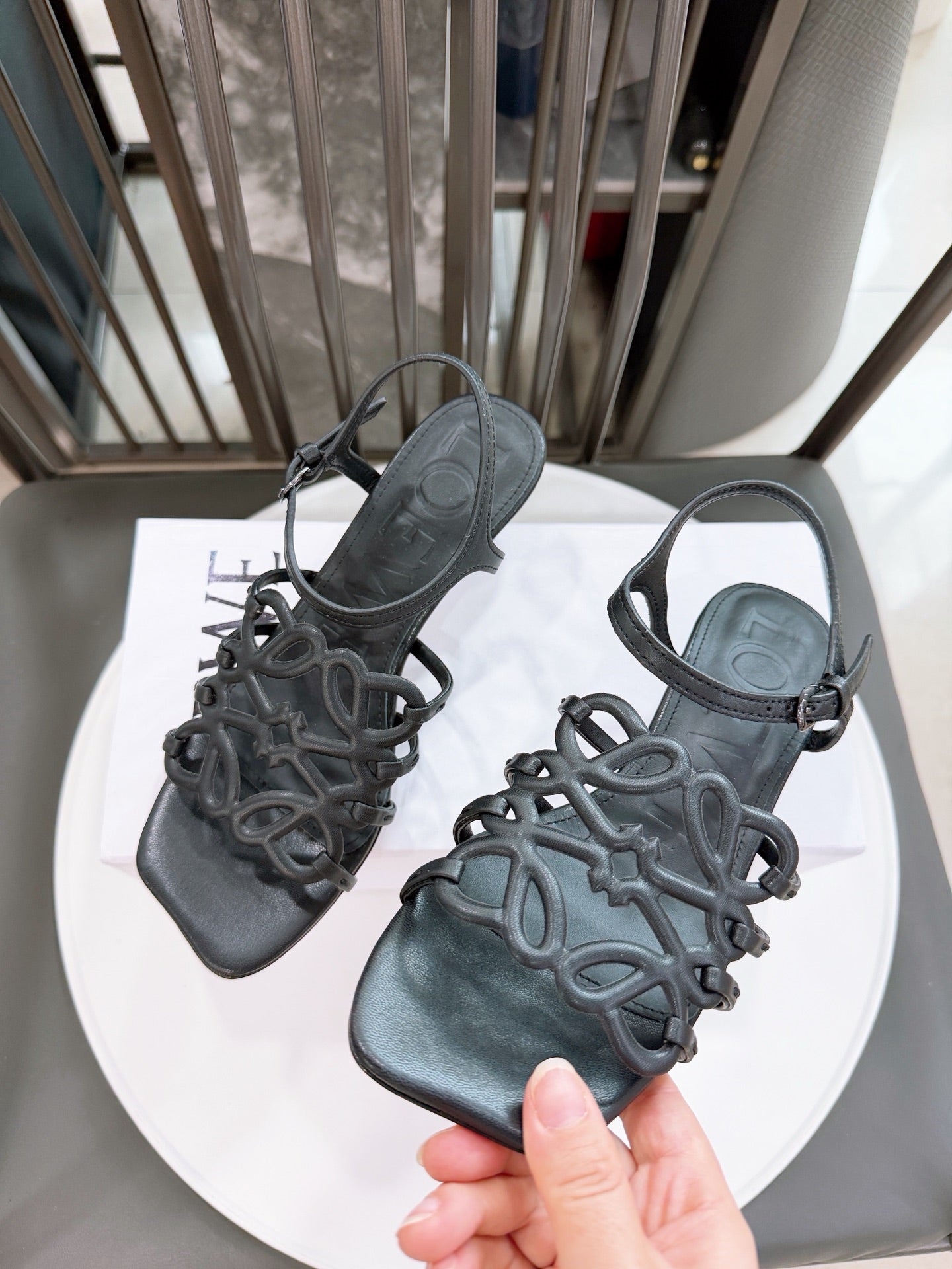Z2R76A12 Popular high-quality  leather shoes