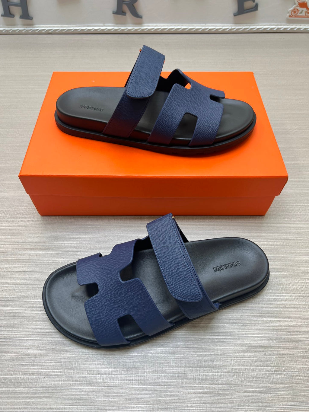 Z5R35H6  Popular Slippers shoes