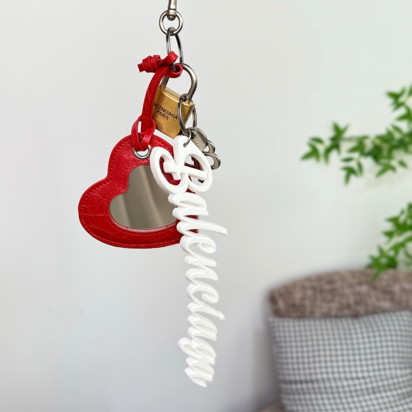 A1R46J42 Popular bag 's charms accessories