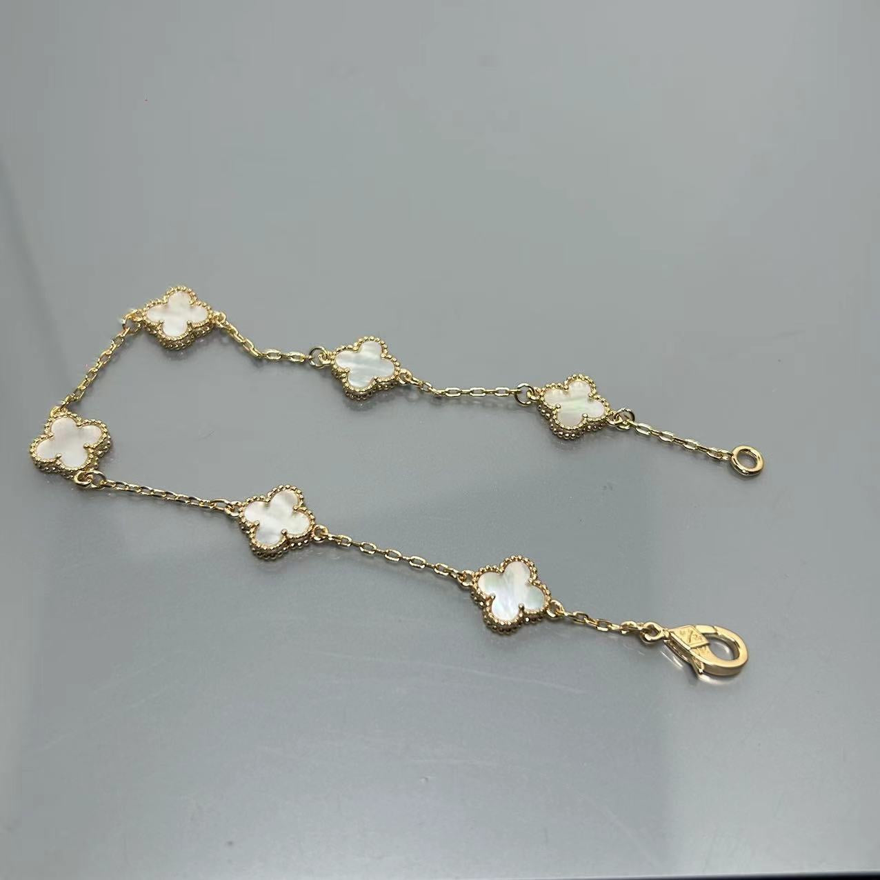 X5X94VA183K  Popular bracelets 6 flowers mini size 0.9cm flower