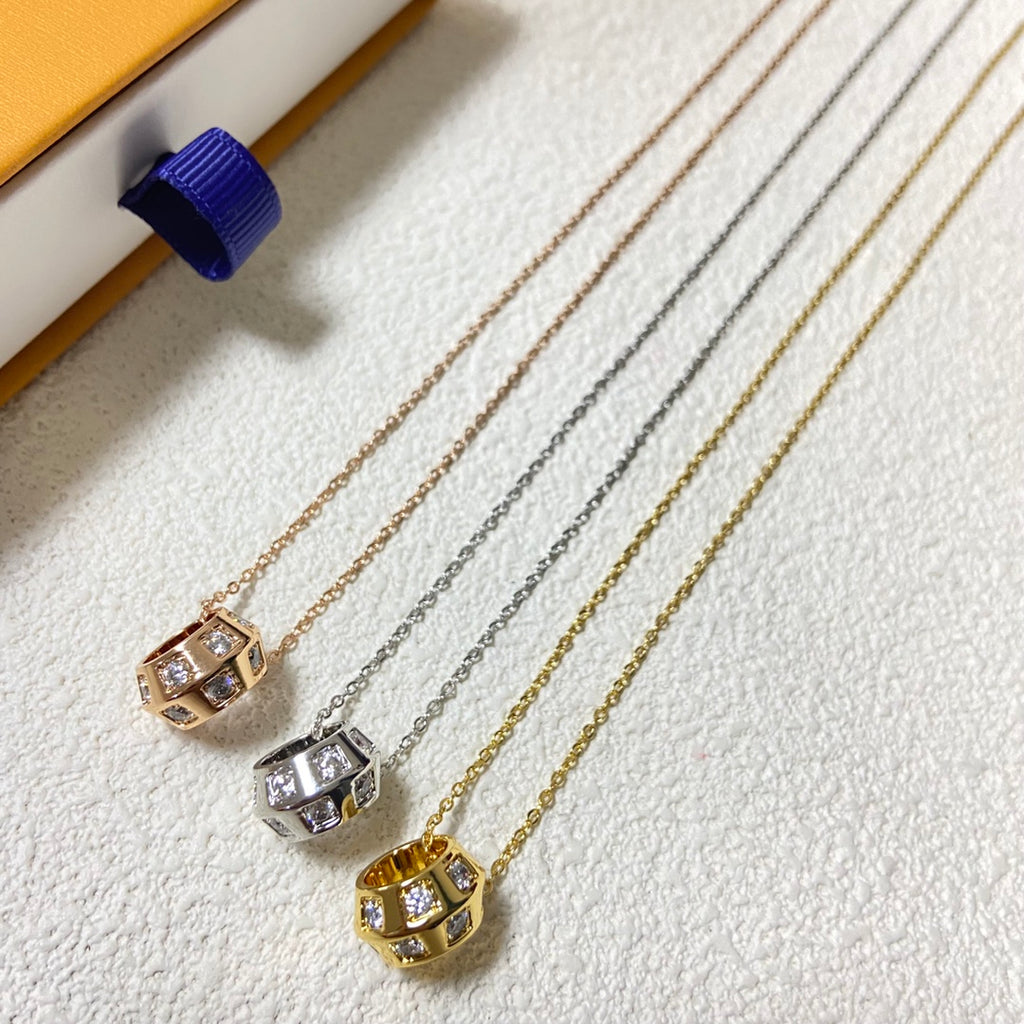X1Q85E332X Popular Necklaces