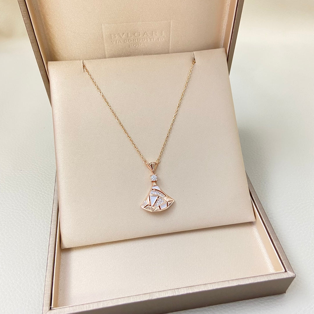 X1Q85S406X Popular Necklaces