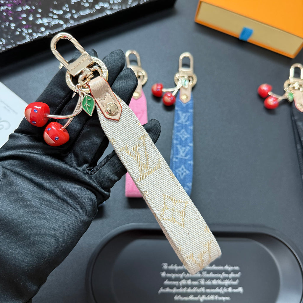 A1Q95E4 Popular bag 's charms accessories