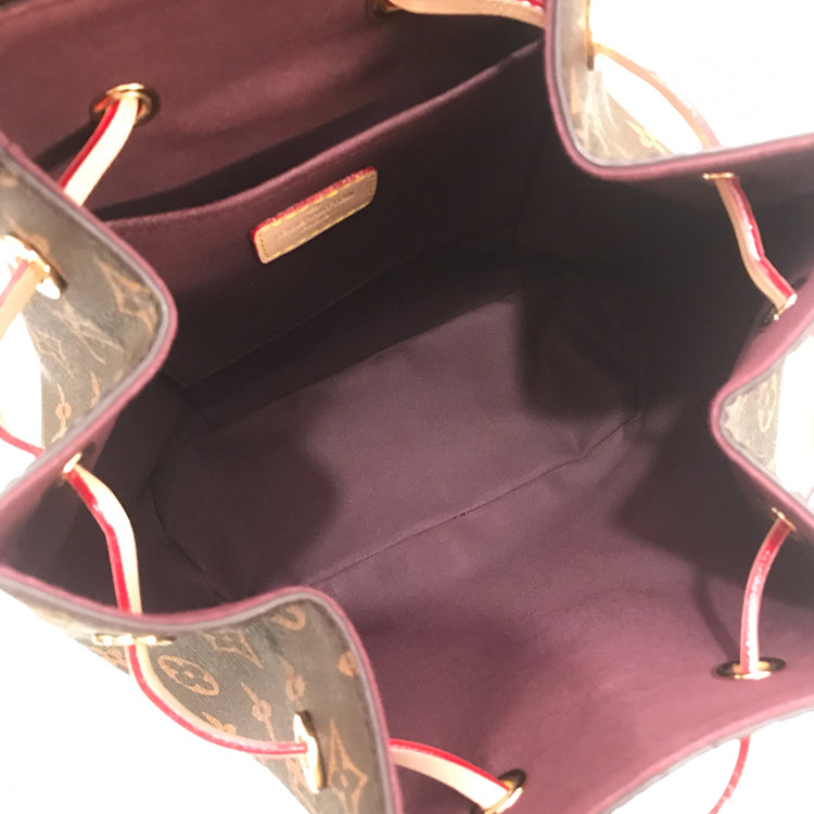 B1X41E72 Popular leather bag 