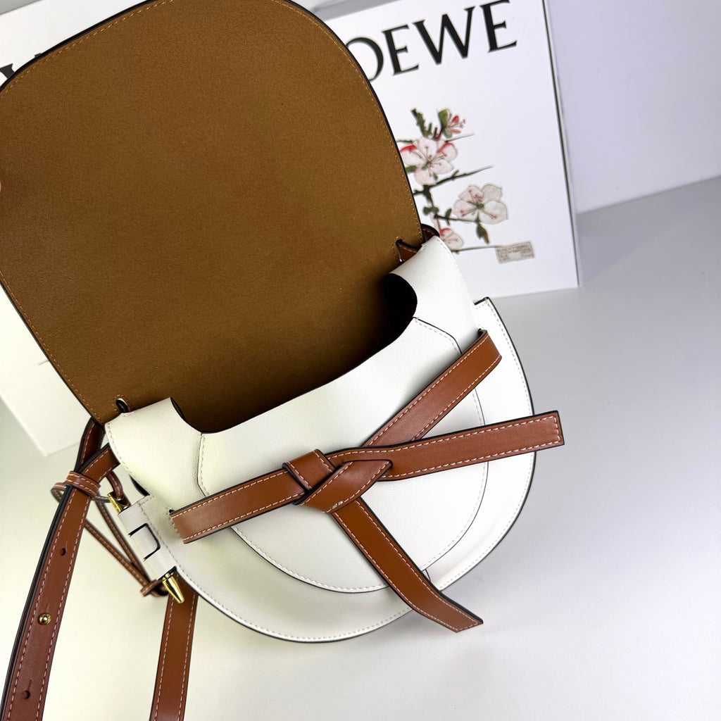 B1R76A27 Popular  leather bag