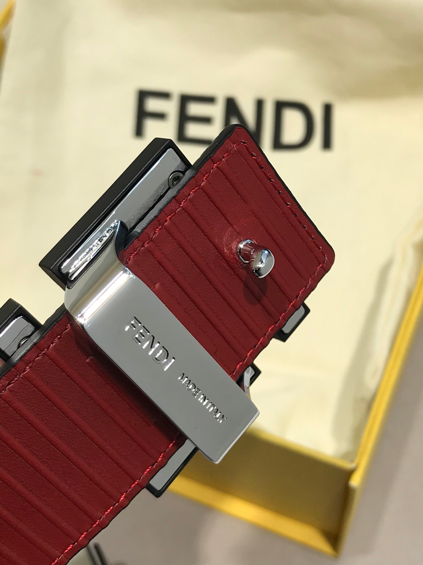 P1Q64F85 Popular  High quality belt With full package