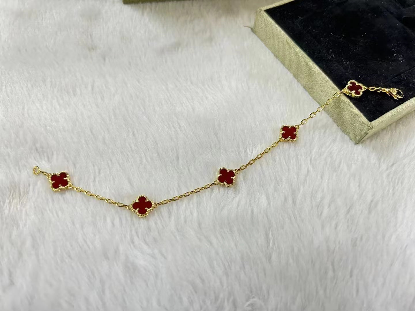 X5X94VA183K  Popular bracelets 6 flowers mini size 0.9cm flower