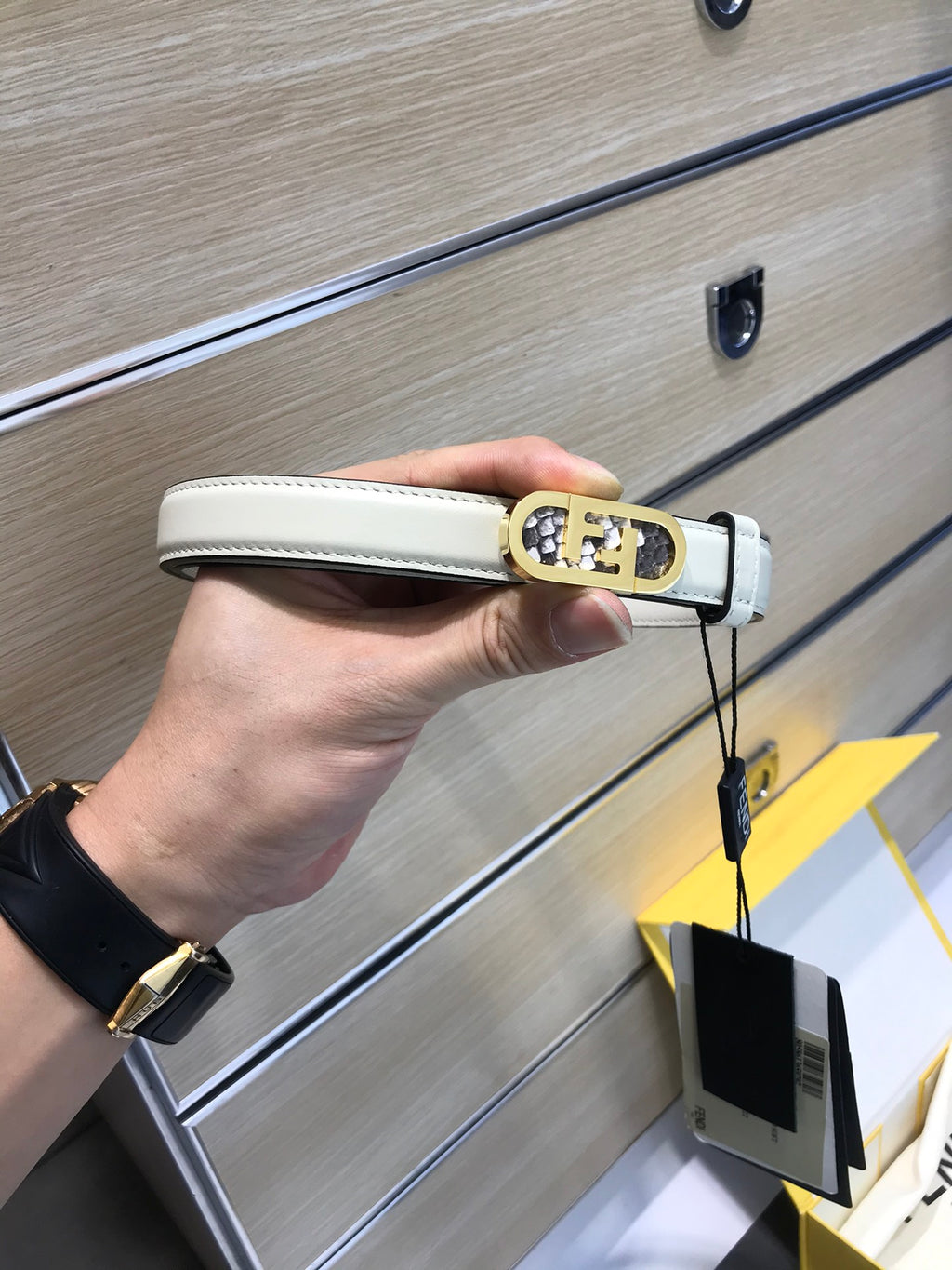 P1Q64F76 Popular  High quality belt With full package