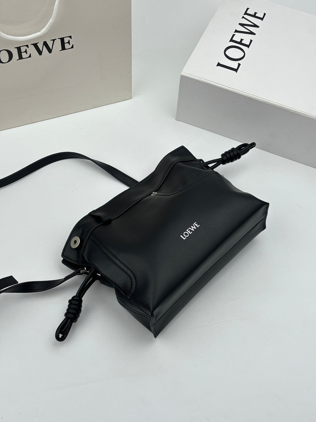 B1P36A47 Popular leather bag