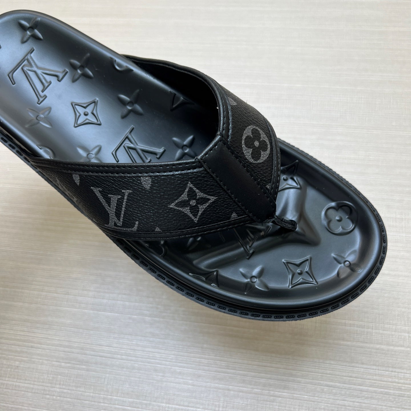 Z5Z35E303 Popular Slippers