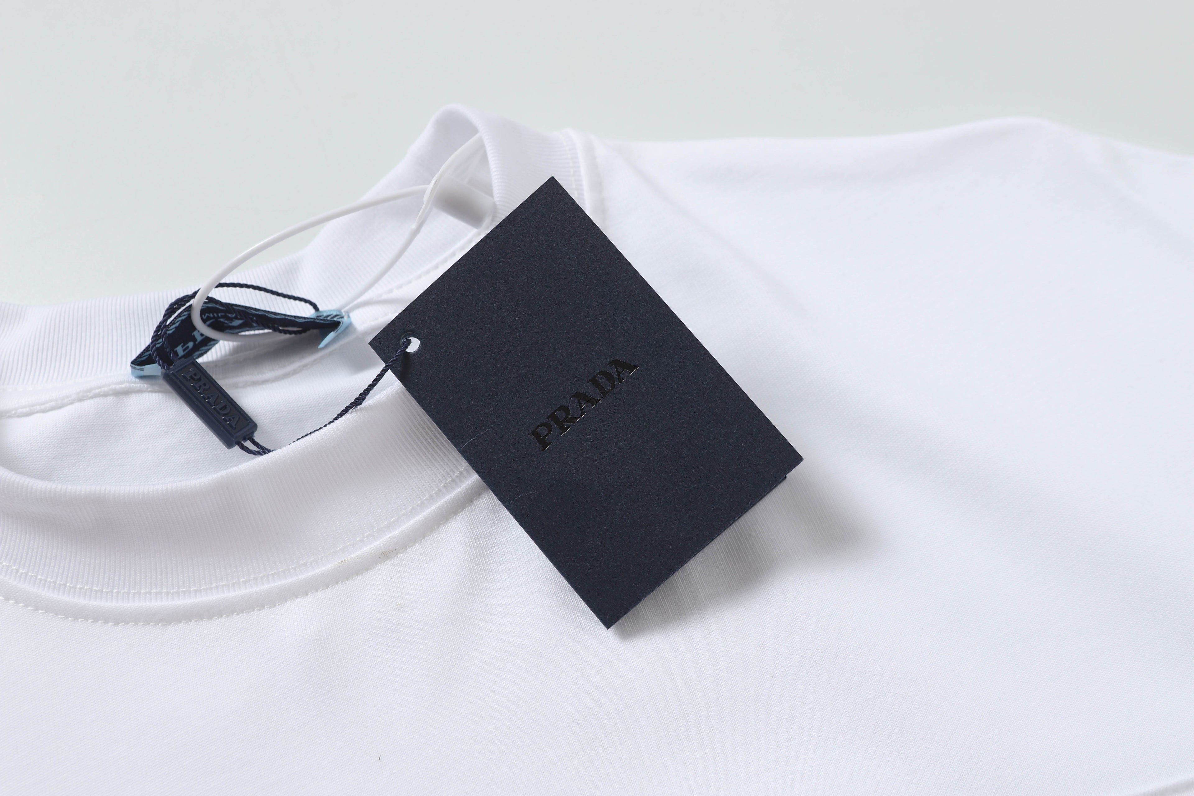 U1R45P183 Popular T-shirt