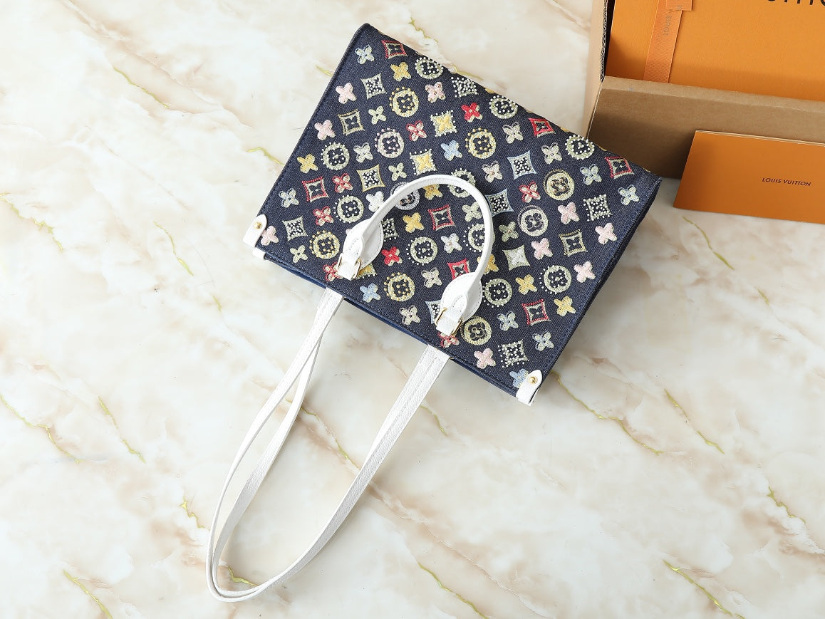 B1R15E22 Popular  genuine leather embroidered bag
