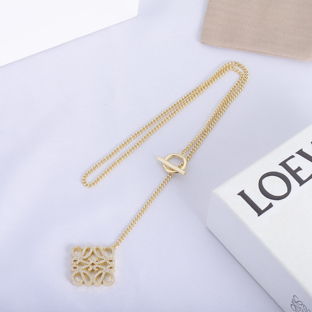 X1R75A37X Popular    Necklaces