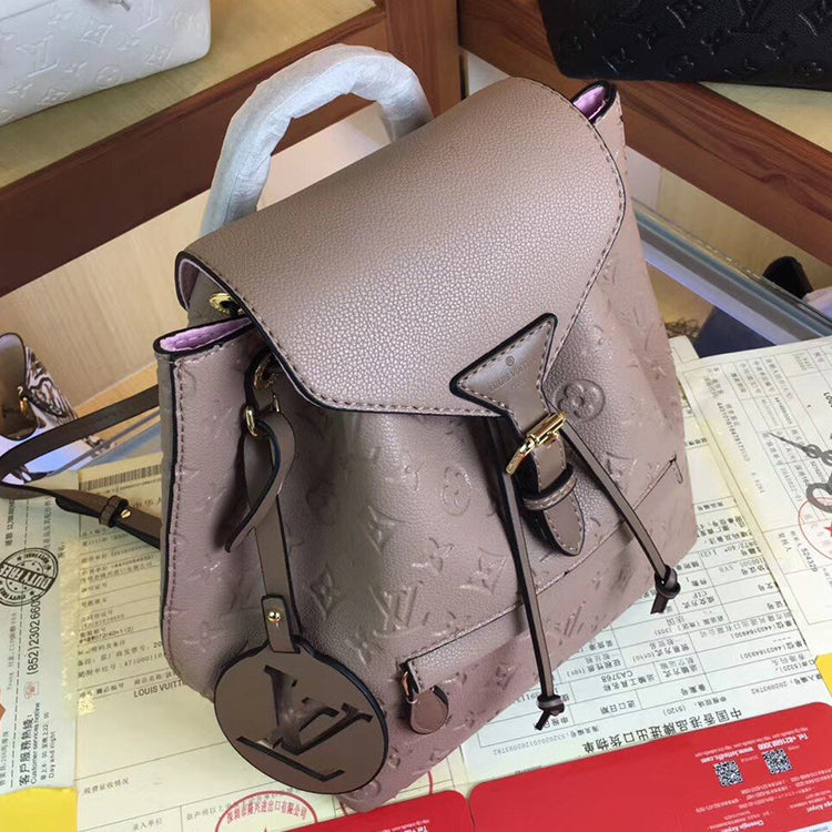 B1P20E6 Popular  leather backpacks