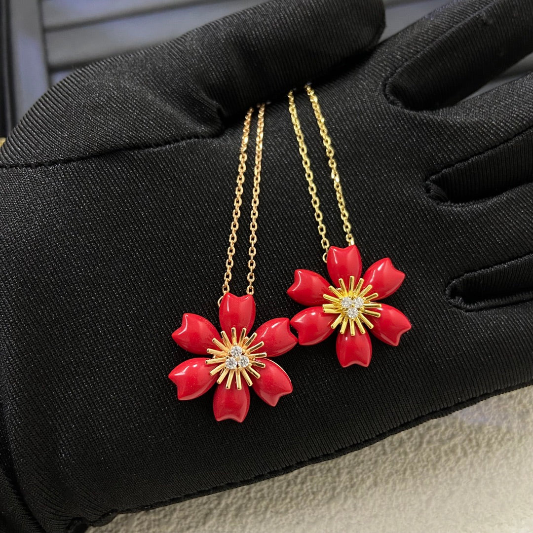 X5Q85VA272X Popular Necklaces. Earrings