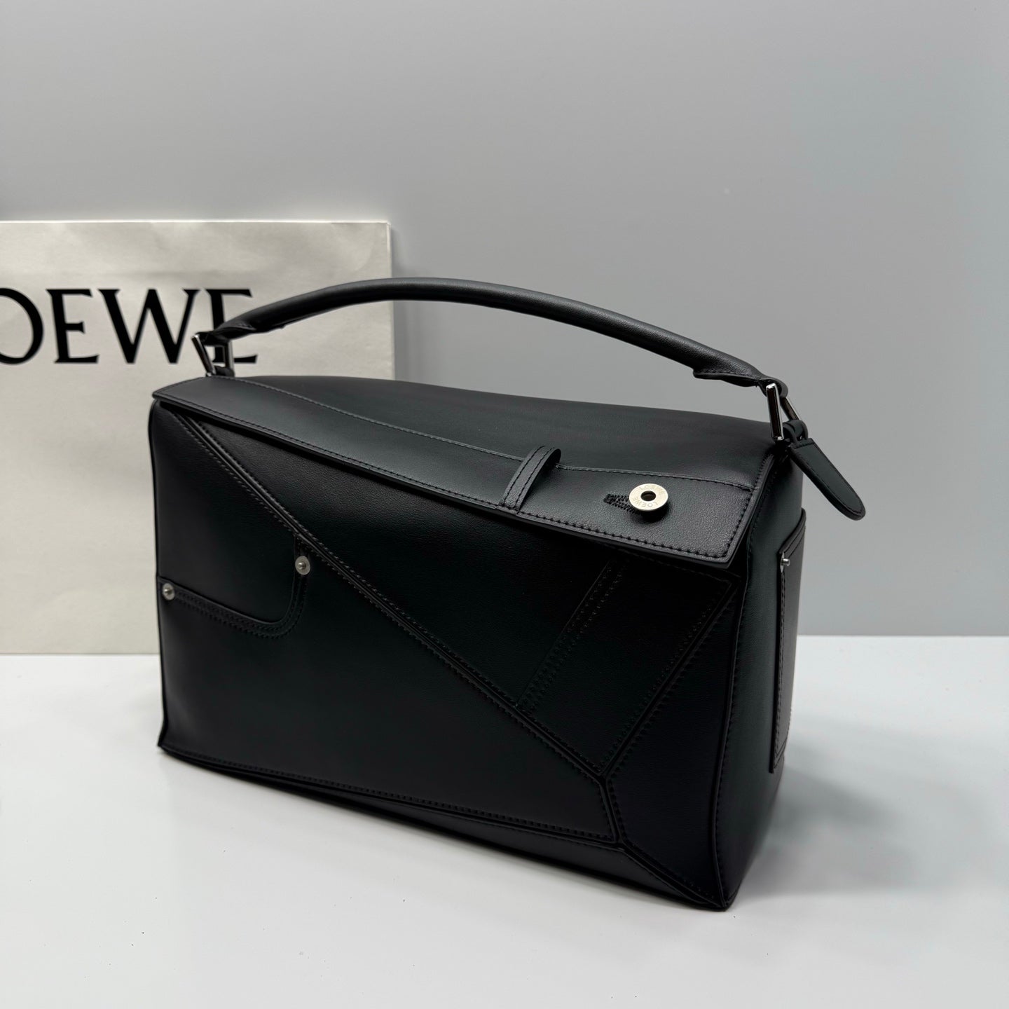 B1R46A12 Popular leather bag